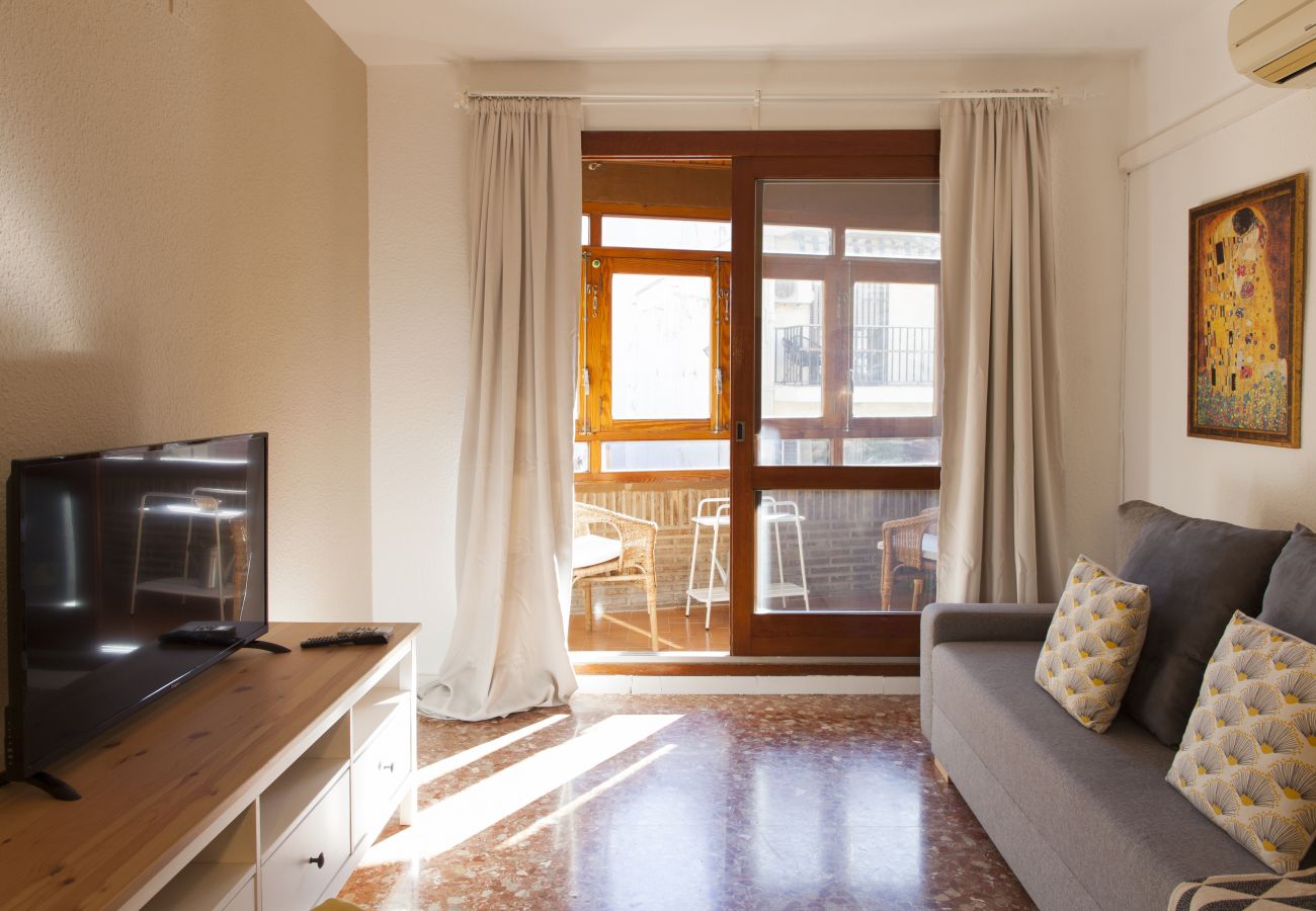 Appartement in Valencia - Old Town Quart Towers Stay I | AC & WiFi | 4 Viajeros