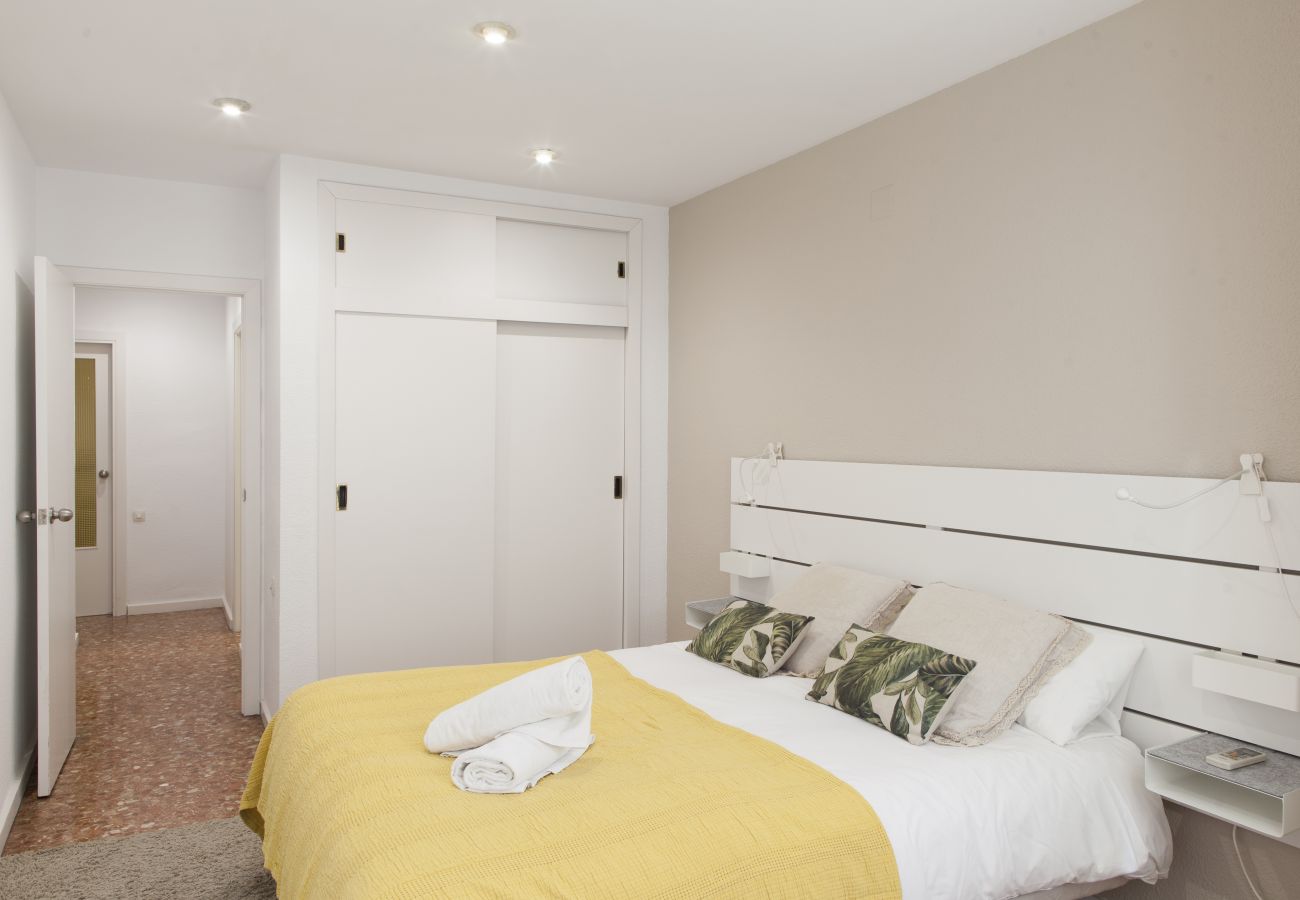 Appartement in Valencia - Old Town Quart Towers Stay I | AC & WiFi | 4 Viajeros