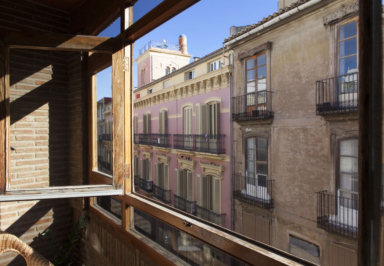 Appartement in Valencia - Old Town Quart Towers Stay I | AC & WiFi | 4 Viajeros