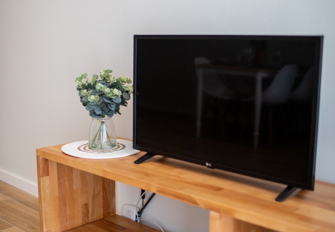 Appartement in Valencia - Port Suite VII | 6 Viajeros | AC & WiFi | 15 min Ciudad Artes