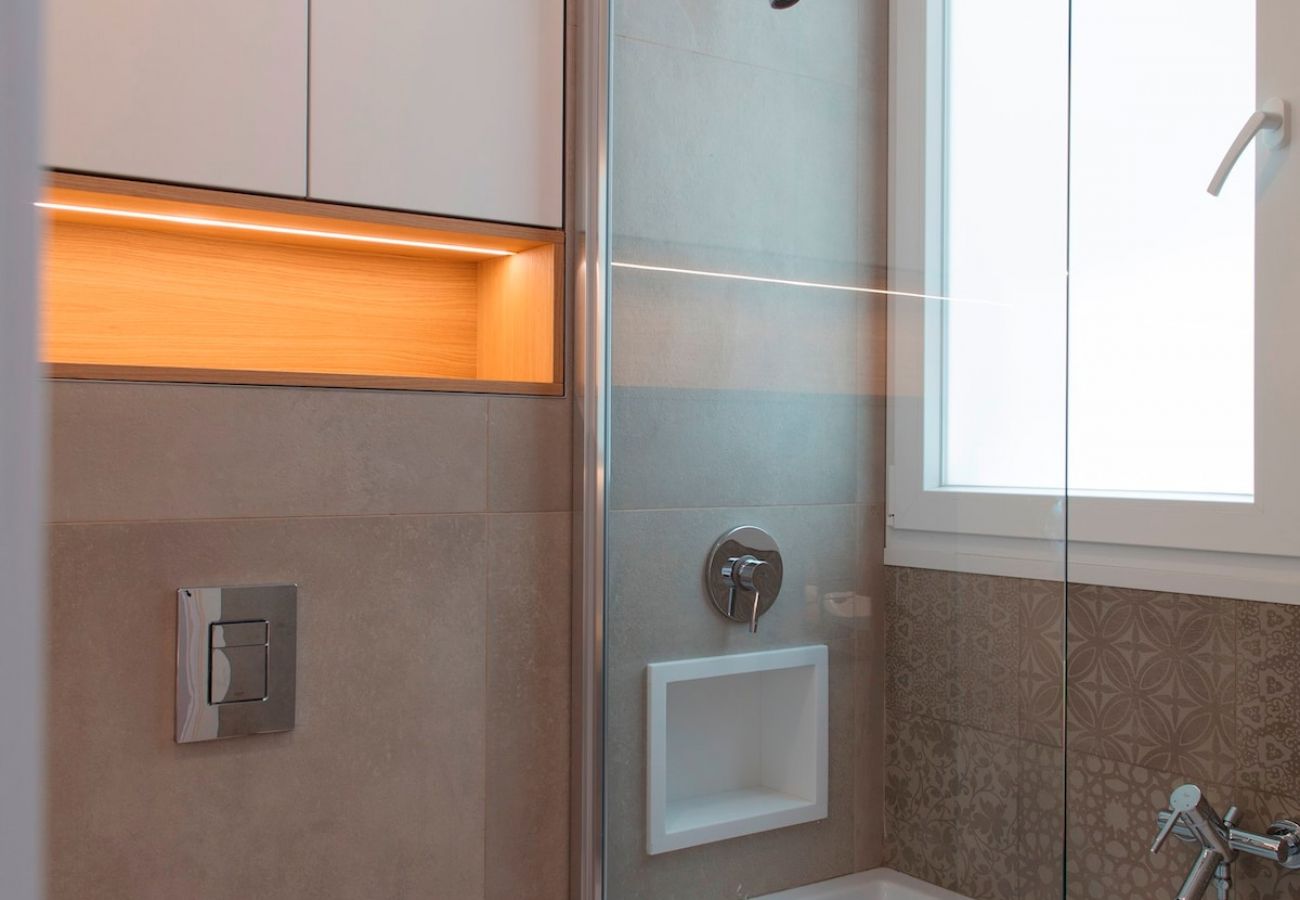 Appartement in Valencia - Luxury Stay | 4 Personas | Balcón | Centro Ciudad