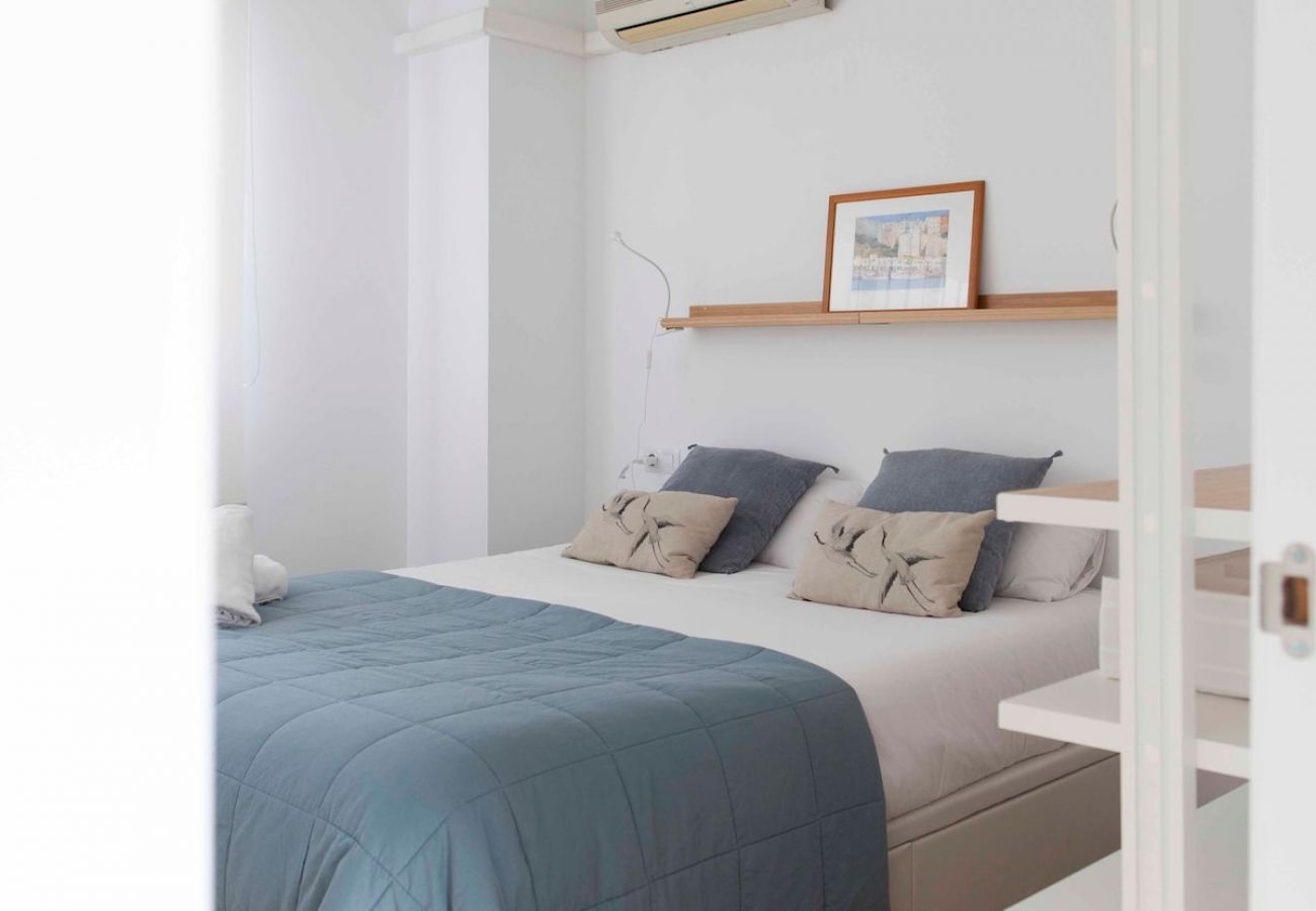 Appartement in Valencia - Old Town Quart Towers Stay II | AC & WiFi | 4 Viajeros