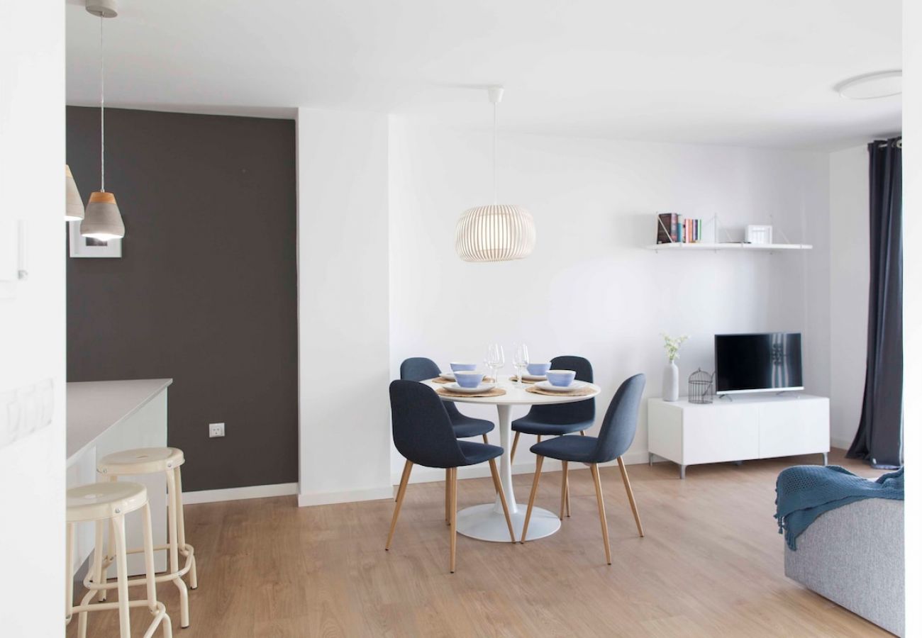 Appartement in Valencia - Old Town Quart Towers Stay II | AC & WiFi | 4 Viajeros