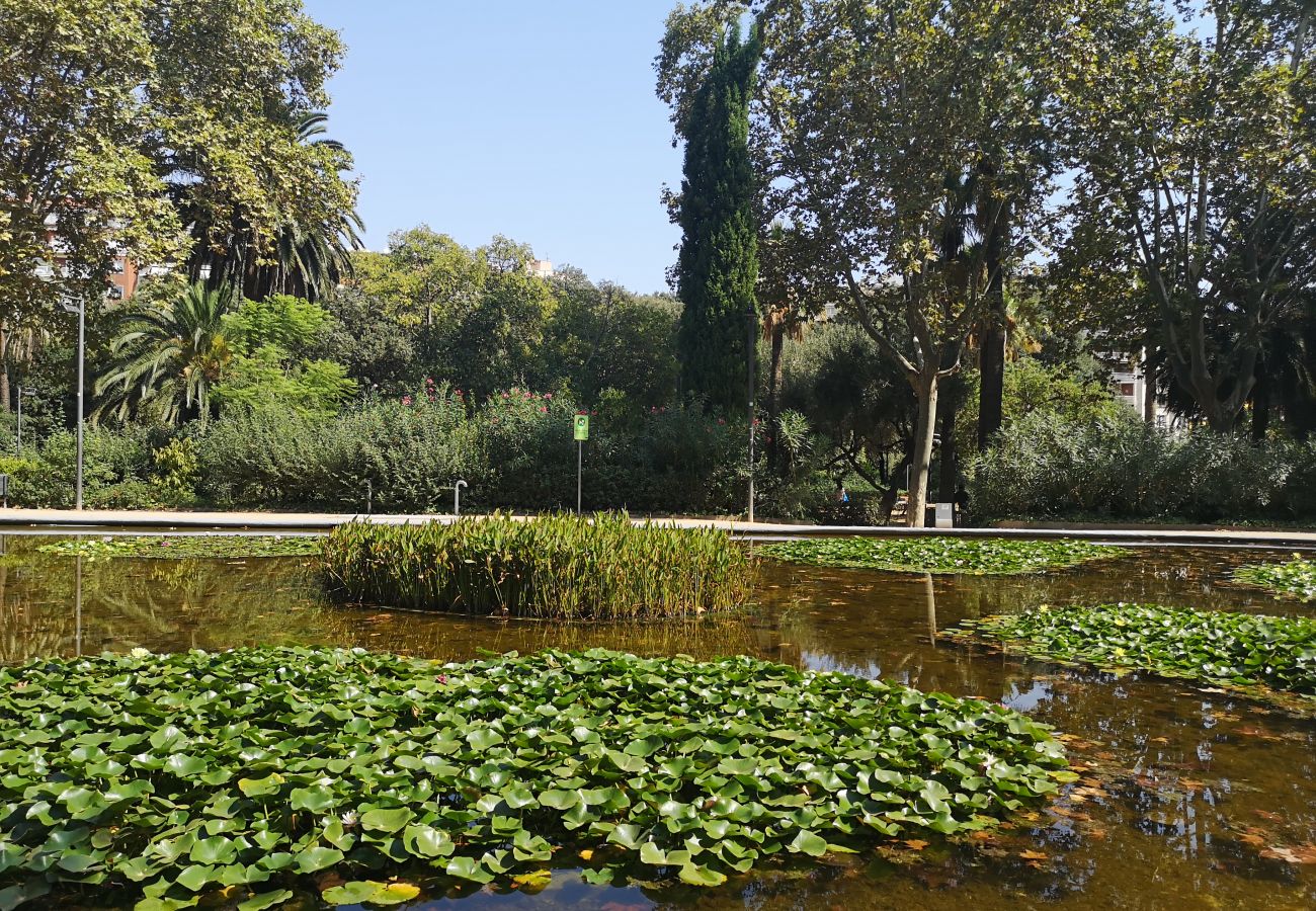 Appartement in Barcelona - TURO PARK, precioso apartamento con balcón