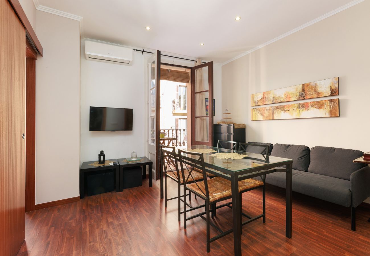 Appartement in Barcelona - TURO PARK, precioso apartamento con balcón