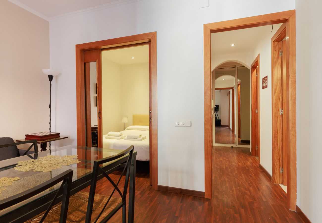 Appartement in Barcelona - TURO PARK, precioso apartamento con balcón