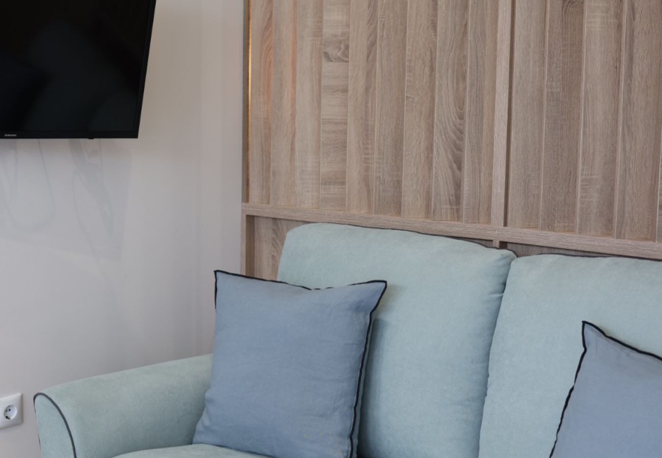 Appartement in Valencia - The Sea Rooms XI | AC & WIFI | 15 min Playa