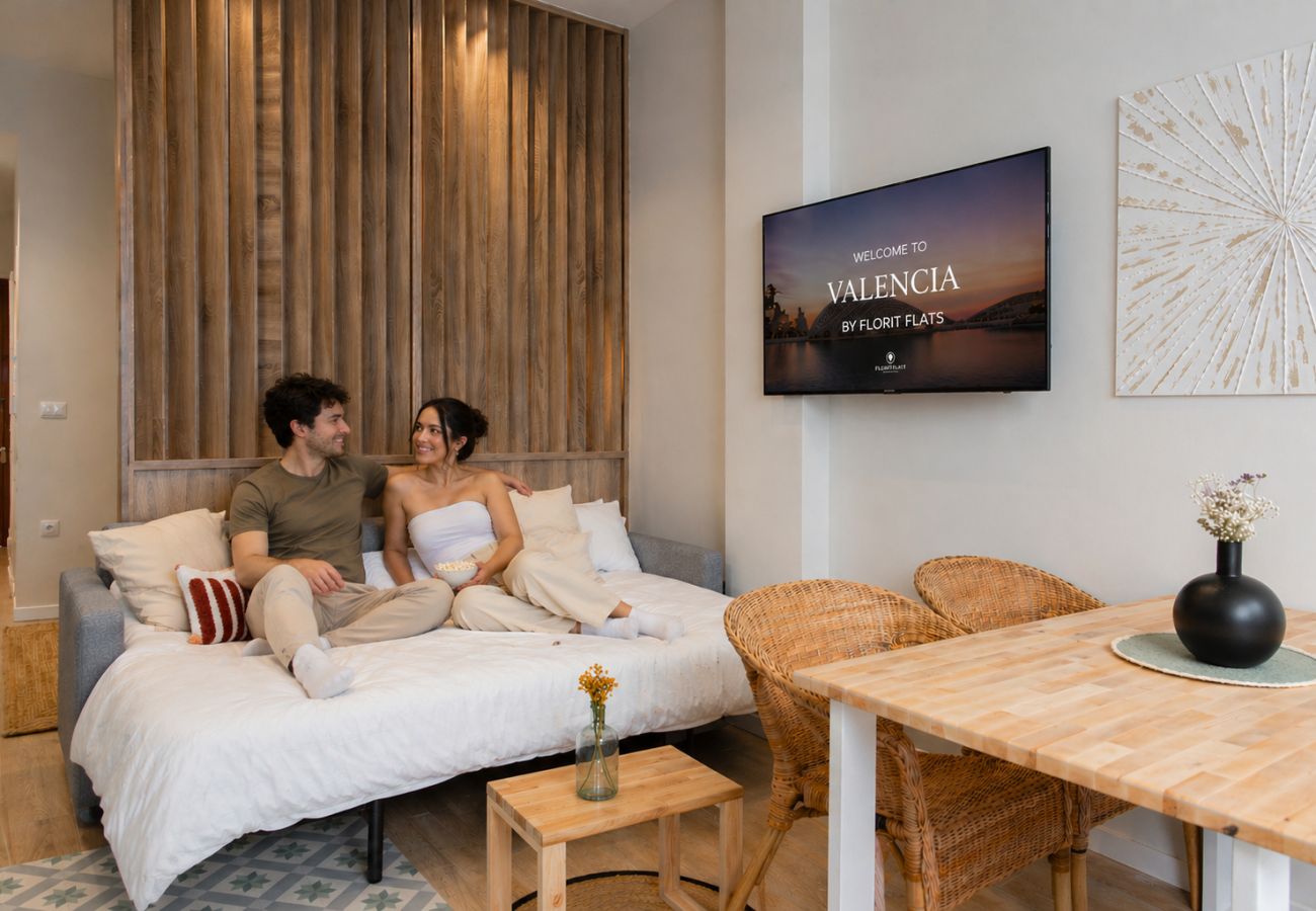Appartement in Valencia - The Sea Rooms X | AC & WIFI | 15 min Playa