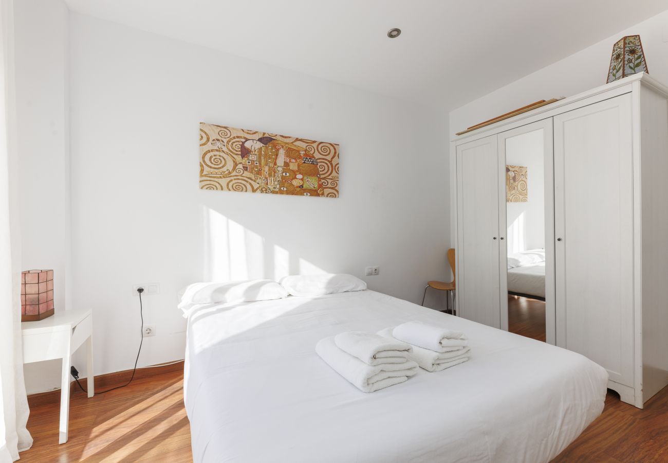Appartement in Barcelona - Terraza privada, 3 dormitorios, 2 baños, Barcelona centro
