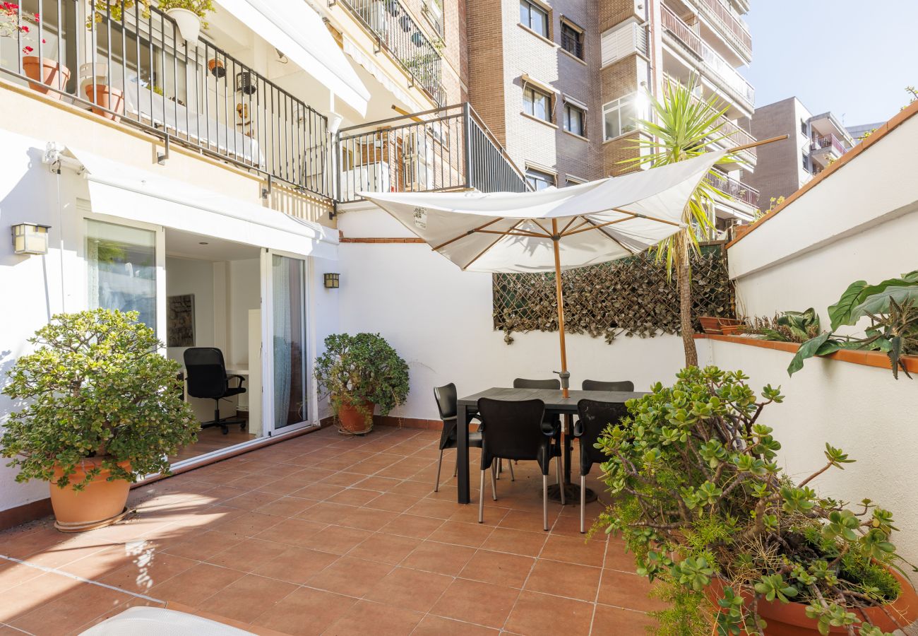Appartement in Barcelona - Terraza privada, 3 dormitorios, 2 baños, Barcelona centro