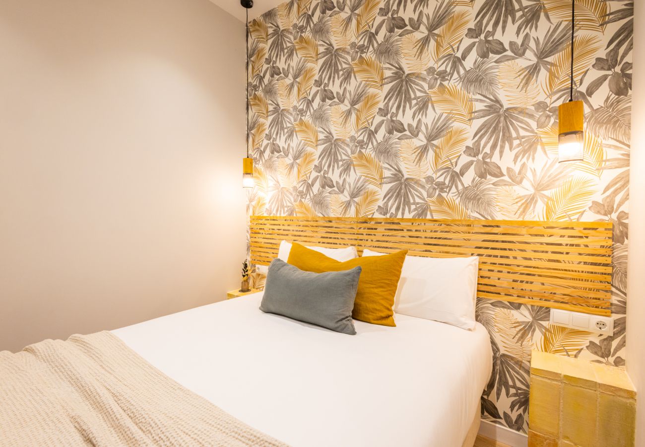 Appartement in Valencia - The Sea Rooms XIII | AC & WIFI | 15 min Playa
