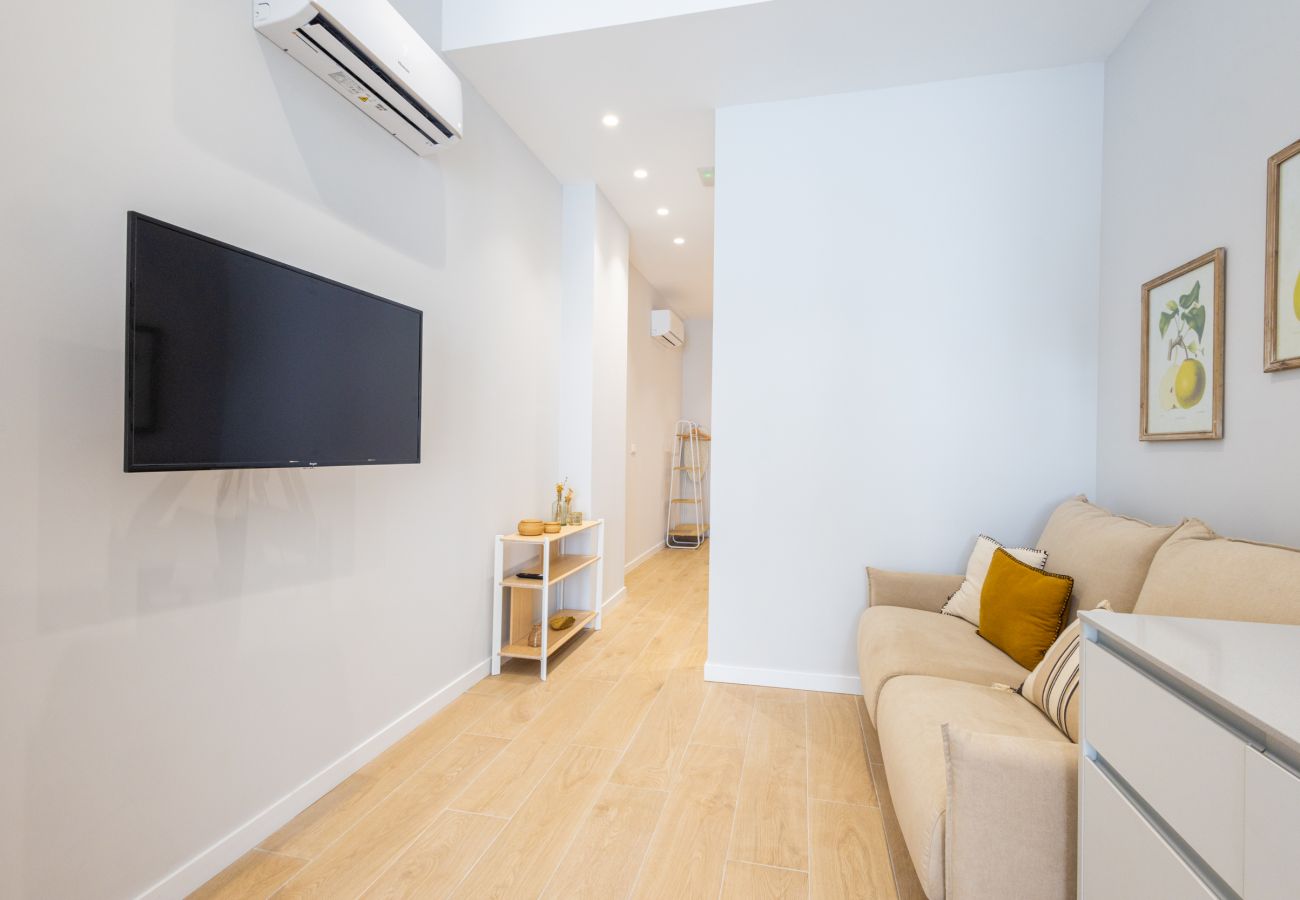 Appartement in Valencia - The Sea Rooms XIII | AC & WIFI | 15 min Playa