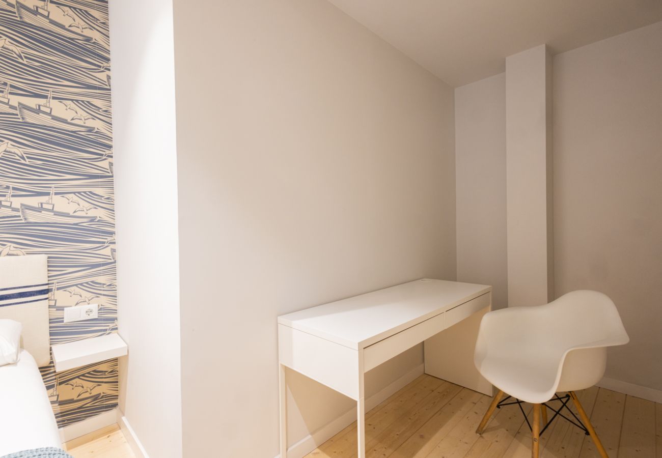 Appartement in Valencia - Pirate Duplex III | 4 Viajeros | AC WiFi | 15 min Oceanografic