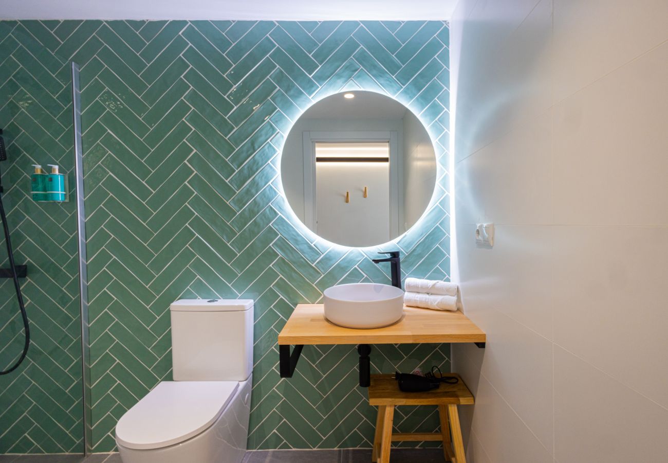 Appartement in Valencia - Pirate Duplex VI | 4 Viajeros | AC WiFi | 15 min Oceanografic