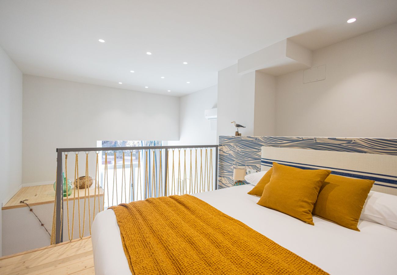 Appartement in Valencia - Pirate Duplex VII | 4 Viajeros | AC WiFi | 15 min Oceanografic