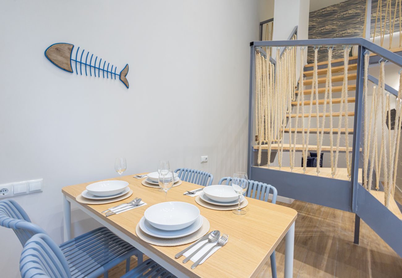 Appartement in Valencia - Pirate Duplex VIII | 4 Viajeros | AC WiFi | 15 min Oceanografic