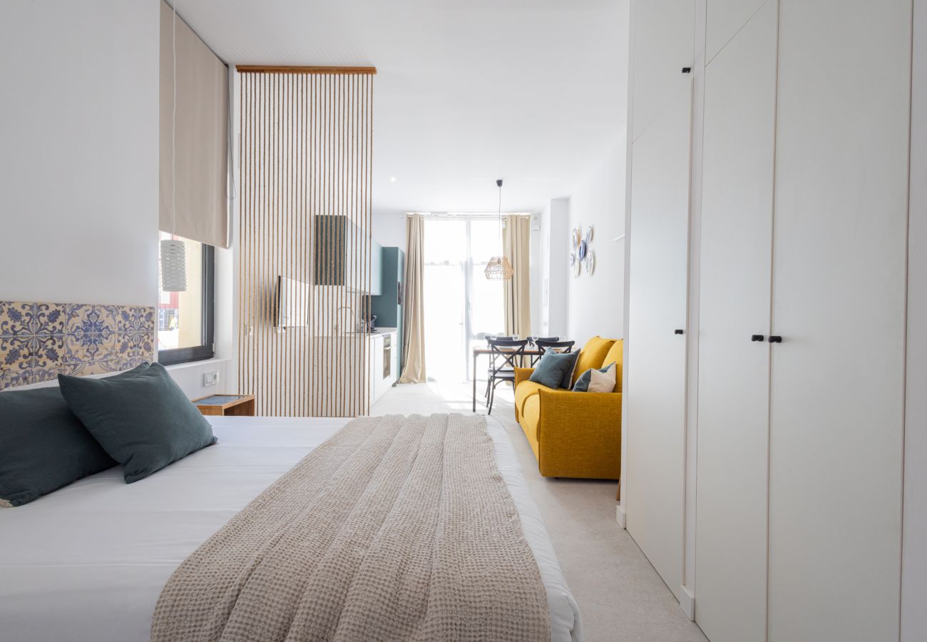 Appartement in Valencia - The Sorolla Apartment IV | AC & WiFi | 4 Viajeros