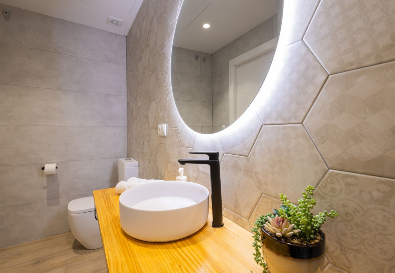 Appartement in Valencia - City Arts Suites III | 12 min City Arts | Pet Friendly
