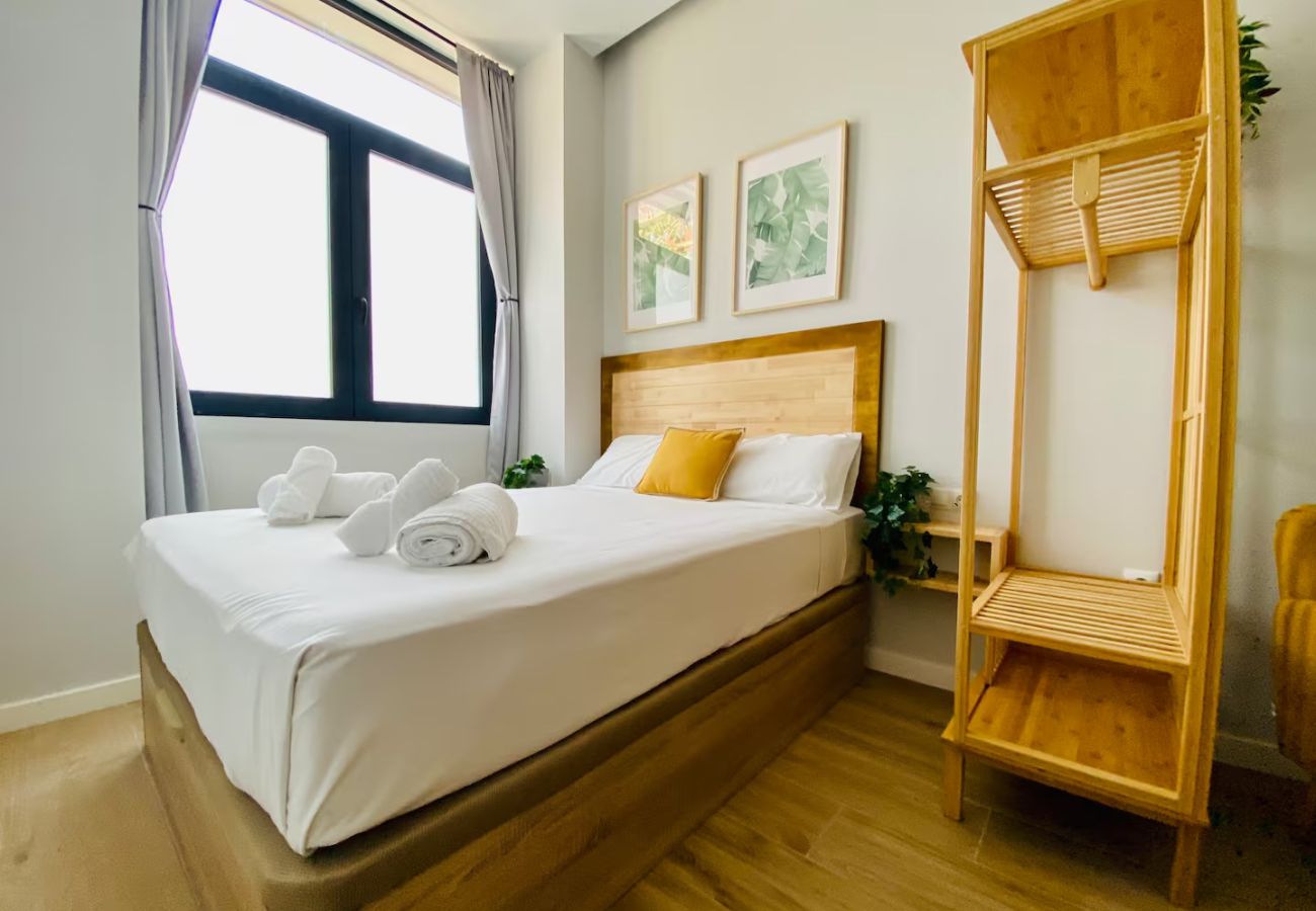 Appartement in Valencia - Beach Apartment | 1 Hab | 2 Personas | AC & WIFI