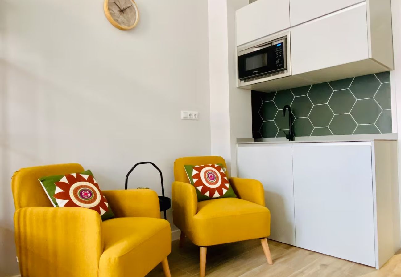 Appartement in Valencia - Beach Apartment | 1 Hab | 2 Personas | AC & WIFI