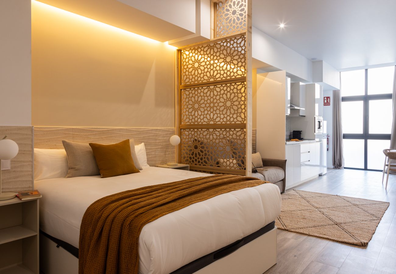 Appartement in Valencia - Valencia Urban Suite XII | 4 Viajeros | A/C & Wi-Fi | Cerca del Centro