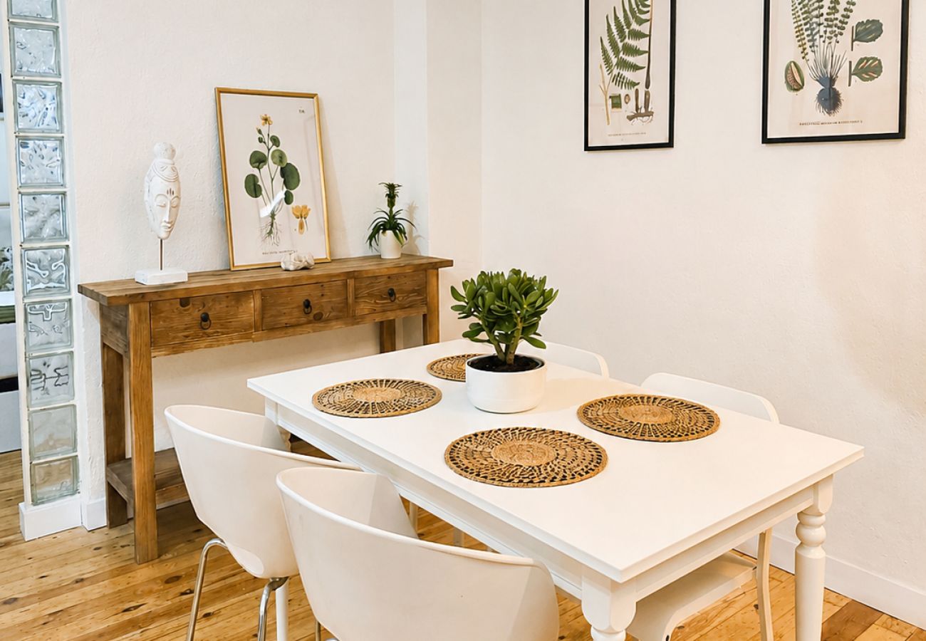 Appartement in Valencia - Serranos Towers Apartments I - 4 Guests - Old Town